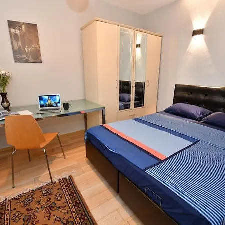 Apartman Taksim Fish Market Down Town Heart Of Beyoglu Isztambul