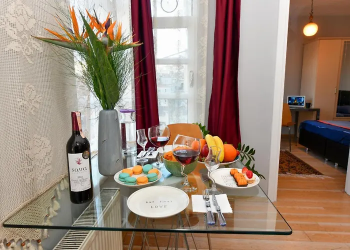 Taksim Fish Market Down Town Heart Of Beyoglu Appartamento *